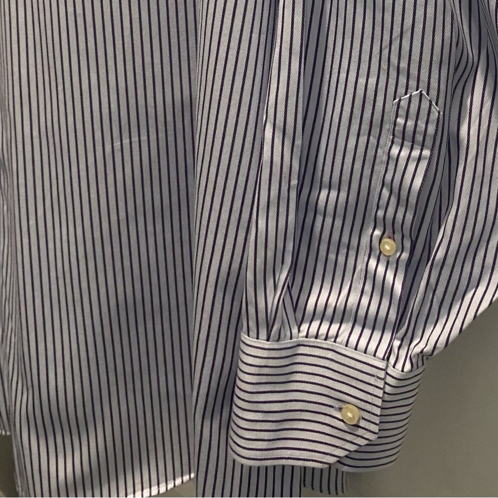 Tommy Bahama Men’s Shirt Size 18/34-35 Purple Stripes on White; Dress Attire - Picture 4 of 5